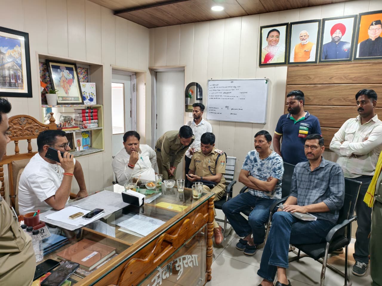 गैस वितरण में अव्यवस्था पर मेयर का चढ़ा पारा