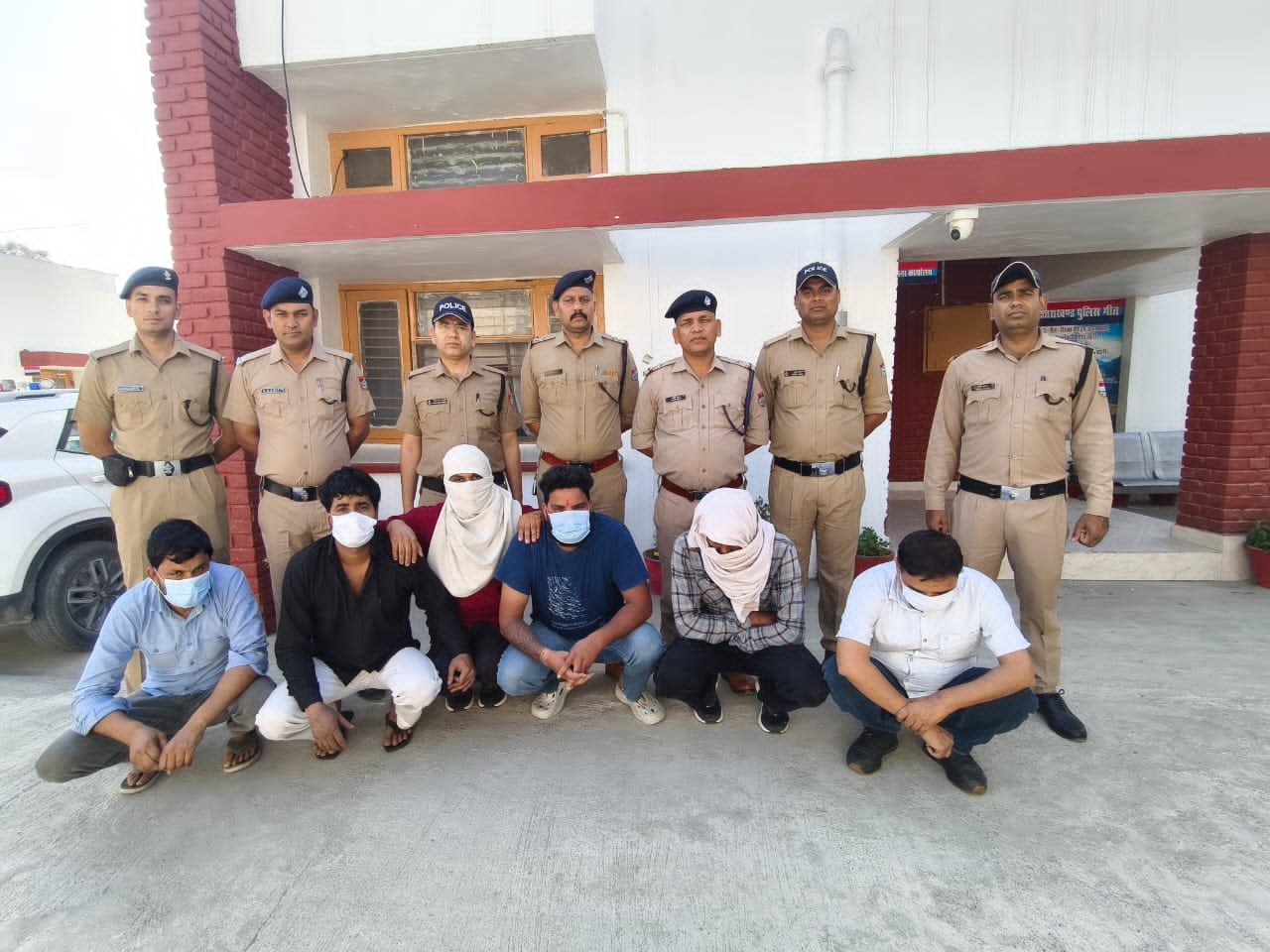 स्पा सेंटरों में चल रहे अनैतिक देह व्यापार का भंडाफोड़,10 युवक गिरफ्तार, 19 महिलाओं का रेस्क्यू, 05 अभियोग पंजीकृत