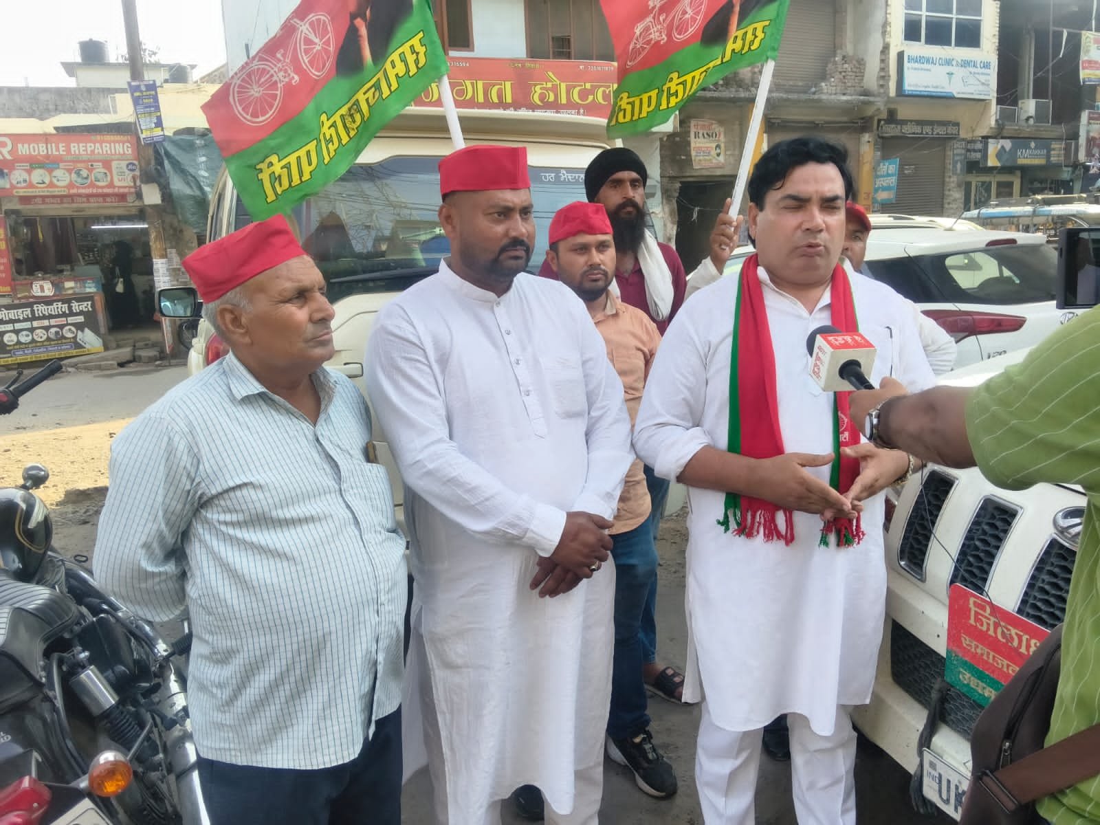 भाजपा सरकार की महंगाई से जनता त्रस्त : रवि छाबड़ासमाजवादी पार्टी ने काशीपुर में पेट्रोल-डीजल मूल्य वृद्धि के विरोध में फूंका केंद्र सरकार का पुतला