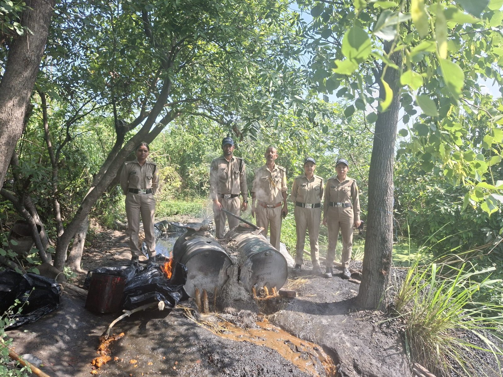 आबकारी विभाग ने चलाया नशा उन्मूलन कार्यक्रम अभियान