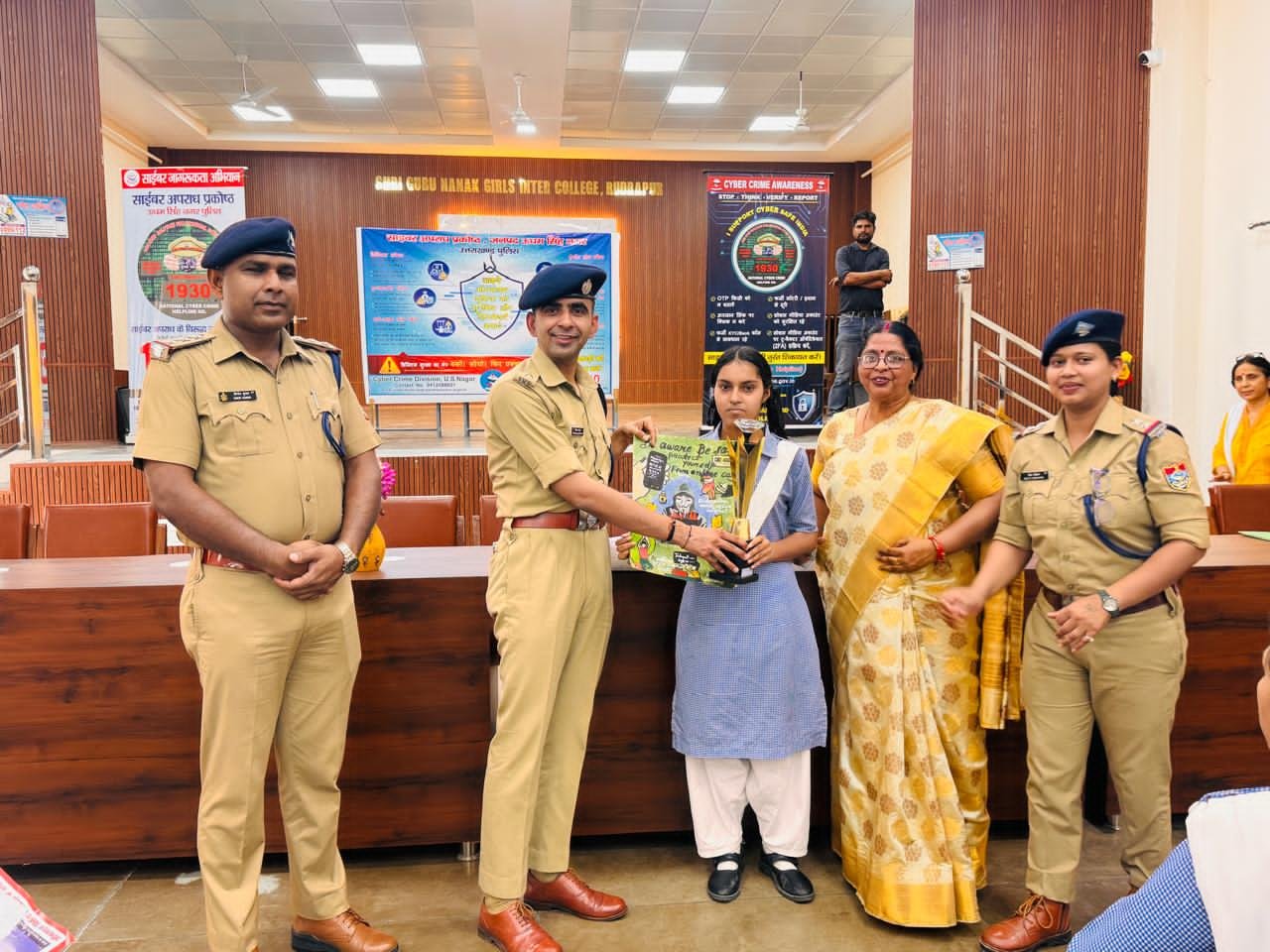 एसपी क्राइम/ट्रैफिक ऊधमसिंहनगर जितेंद्र चौधरी के कुशल निर्देशन में युवाओं को जागरूक करने की अनूठी पहल