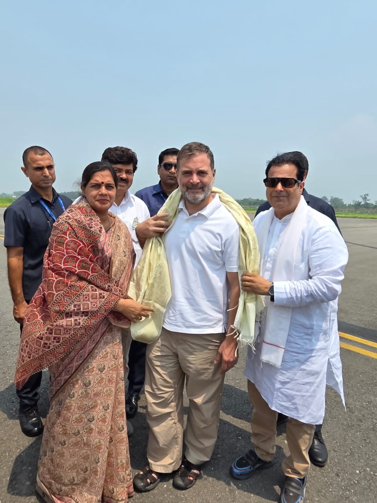 मौसम बना बाधा, अल्मोड़ा नहीं पहुंच सके राहुल गांधी कार्यकर्ताओं में निराशा