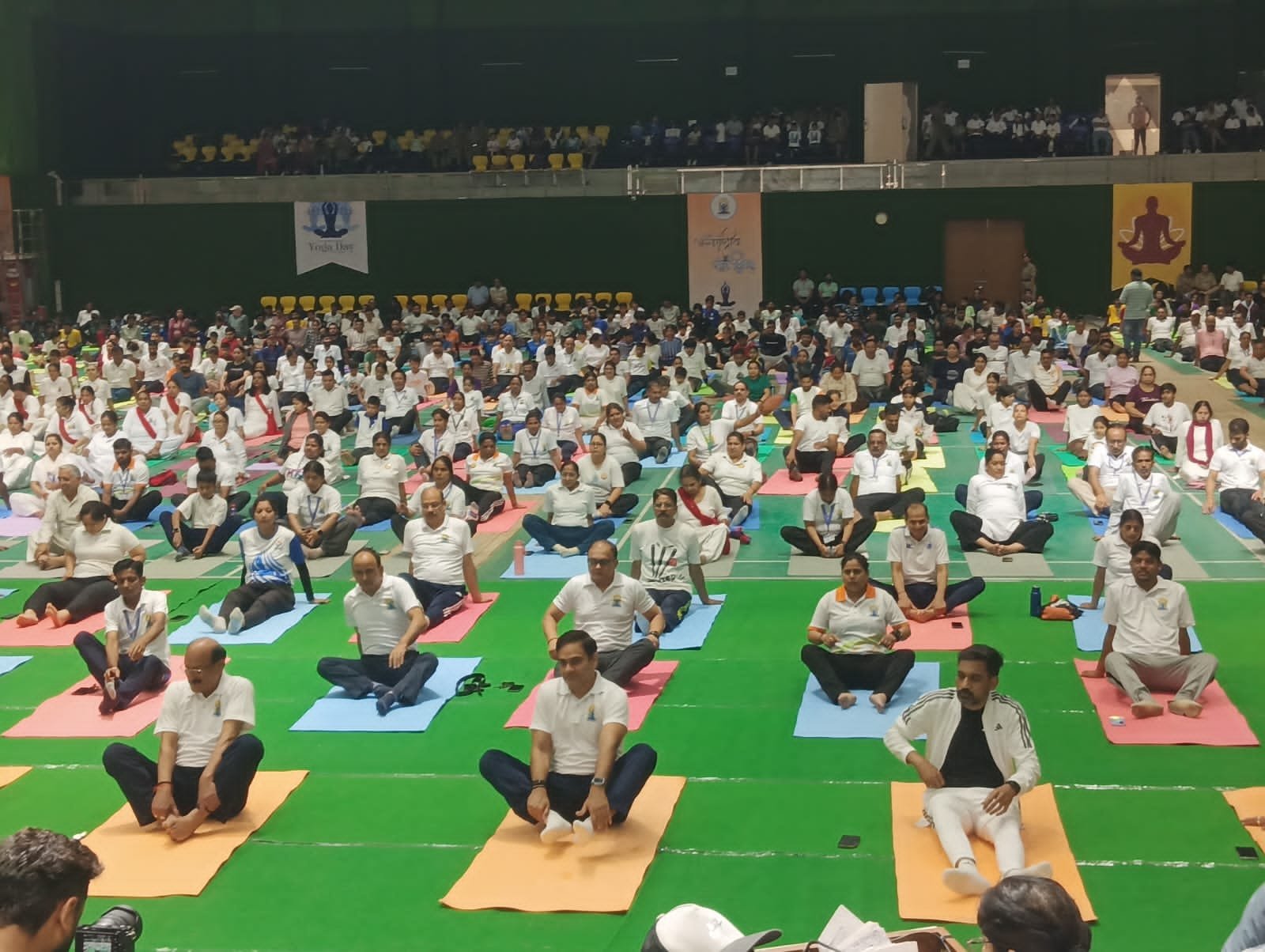 अन्तर्राष्ट्रीय योग दिवस: परेड ग्राउंड में योग से स्वास्थ्य का संदेश