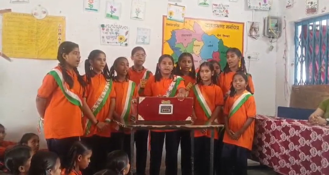 स्वतंत्रता दिवस पर देशभक्ति के रंग में रंगा सितारगंज, जगह-जगह हुआ ध्वजारोहण