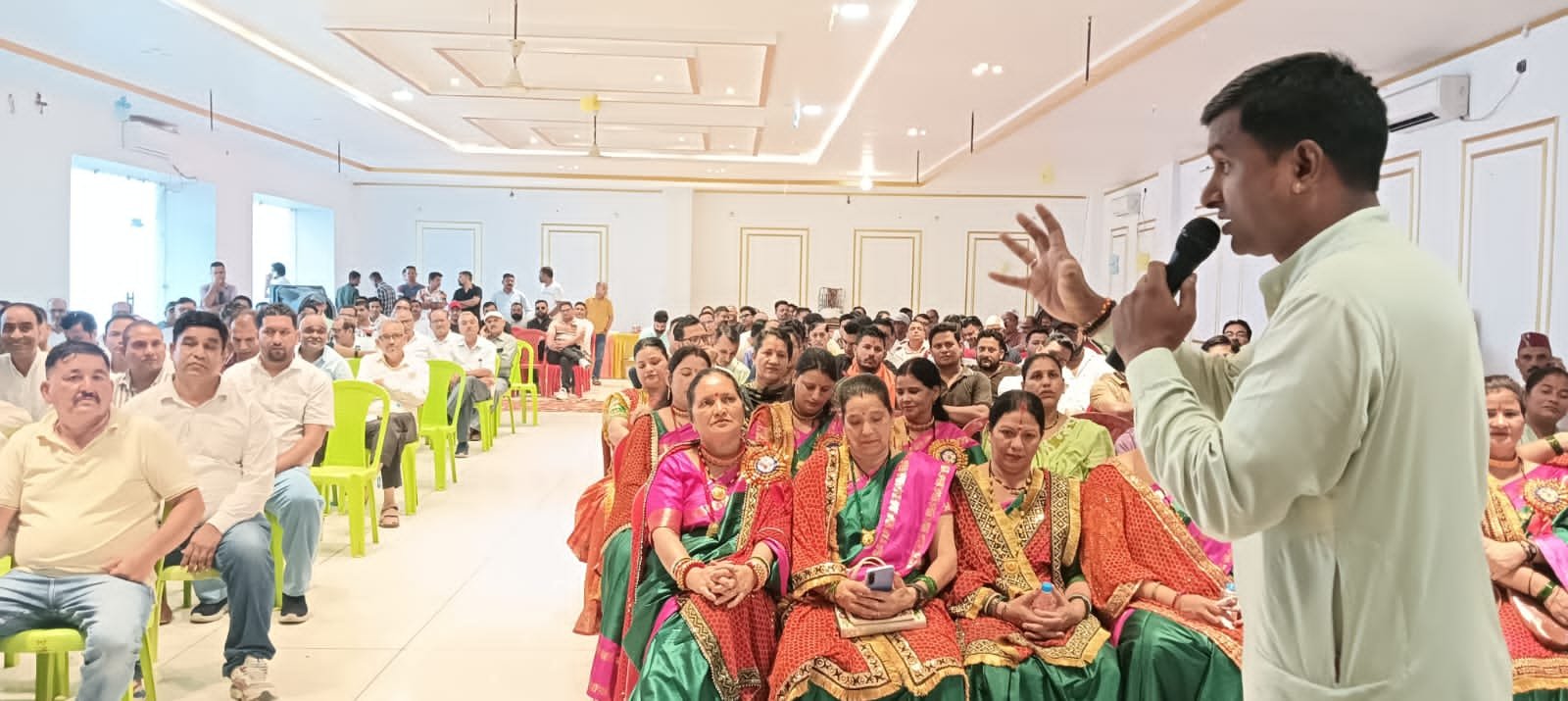 किच्छा में देवभूमि पहाड़ी समाज की बैठक, एकजुटता और उत्थान पर हुआ मंथन