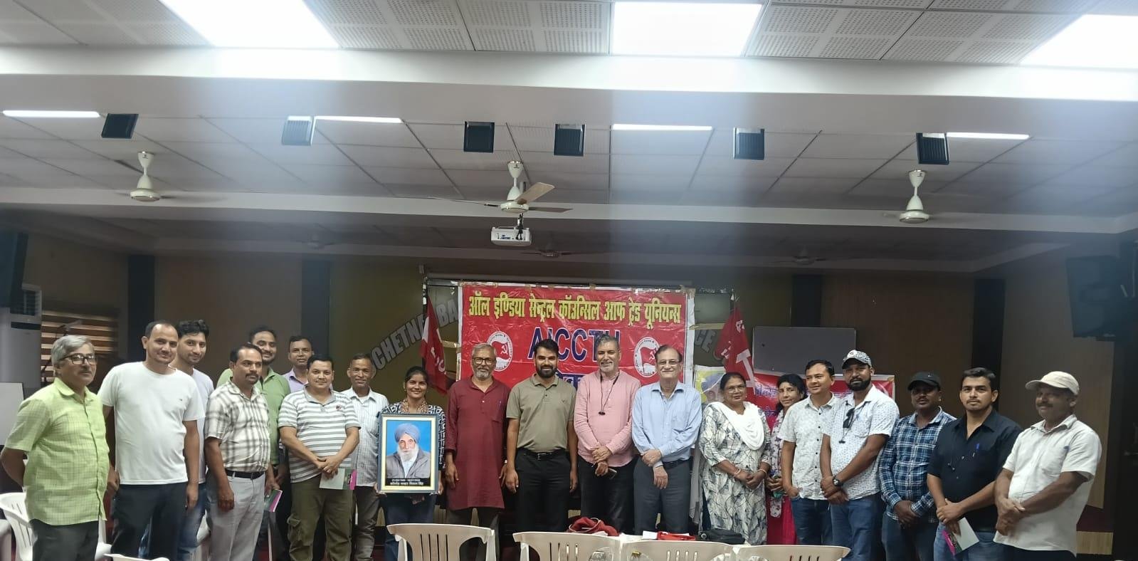 भारत में सिकुड़ते जा रहे लोकतंत्र की वापसी हेतु मजदूर वर्ग की मांगों को पुरजोर तरीके से उठाने का आवाहन