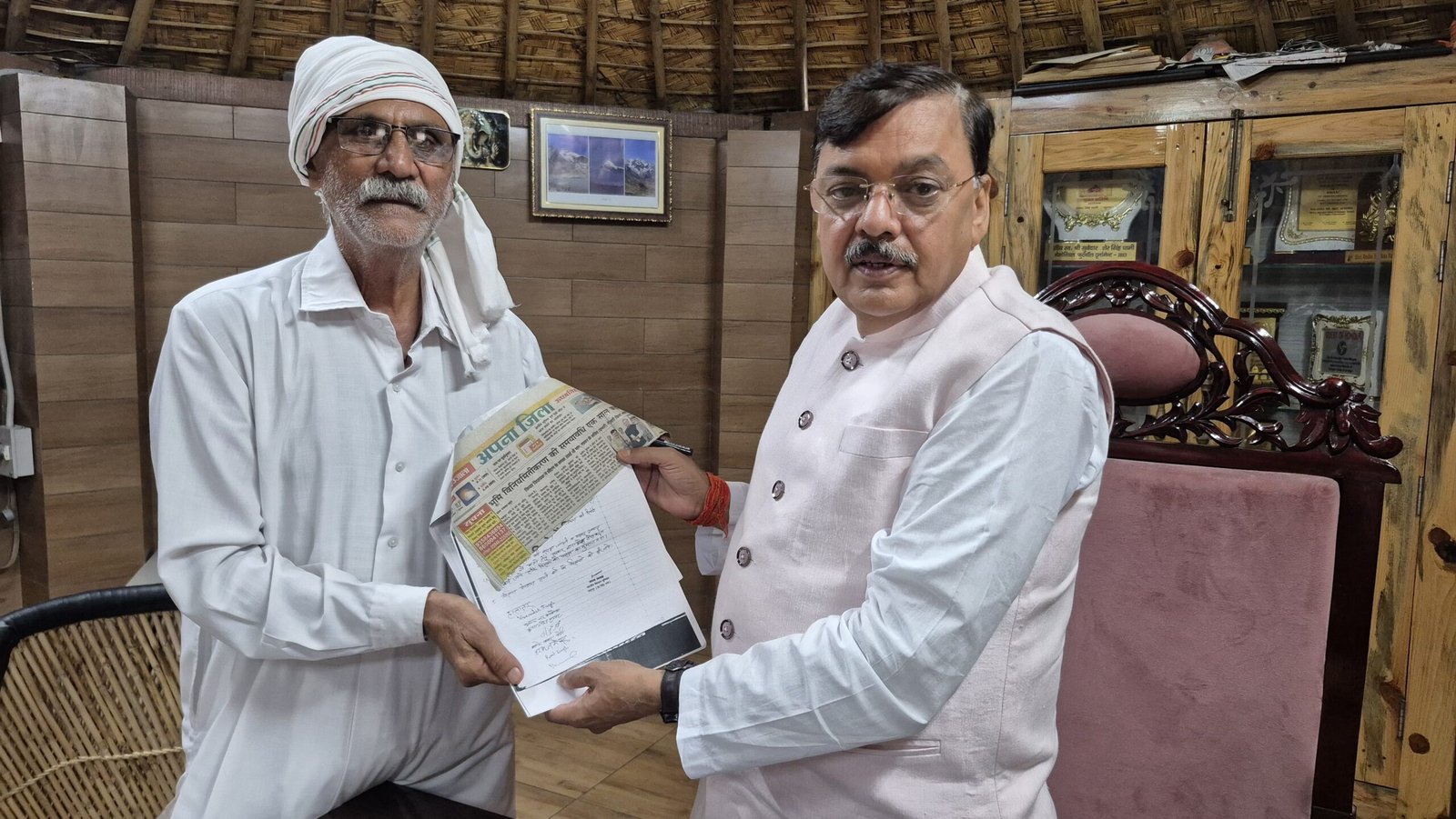 भूमि विनियमितीकरण की समयसीमा बढ़ाने की मांग,पूर्व विधायक राजेश शुक्ला ने किसानों को दिया भरोसा